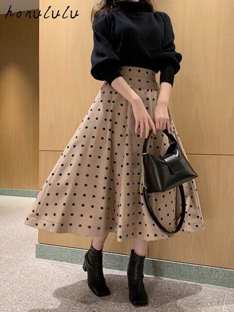 One-Step Outfit – Skirt Set That Does It All