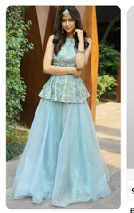 Formal Long Gown for Engagements – Soft Fabric & Elegant Fit